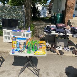 Yard Sale 