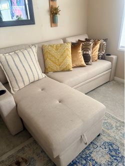 Sectional couch