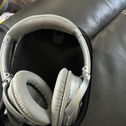 Bose QC 35 Headphones