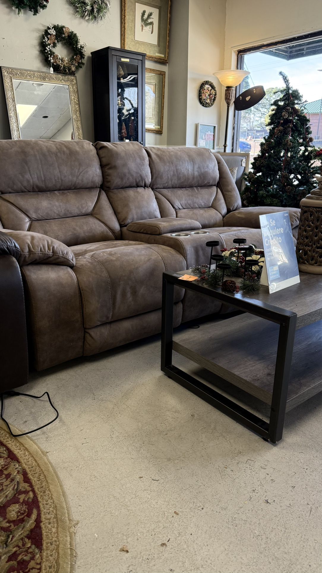 Hanton Heights Non-Power Reclining Loveseat