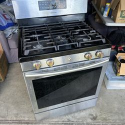 Samsung Gas Range / Oven 