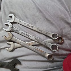 Small wrenches 8 of them
