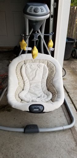 Graco simple swing