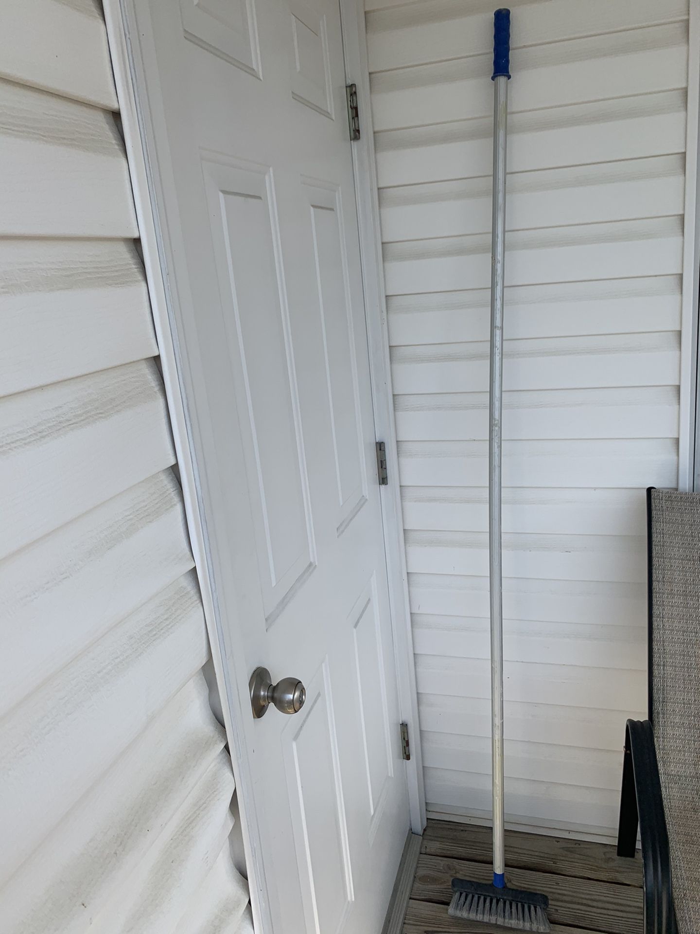 Quicken Siding Brush