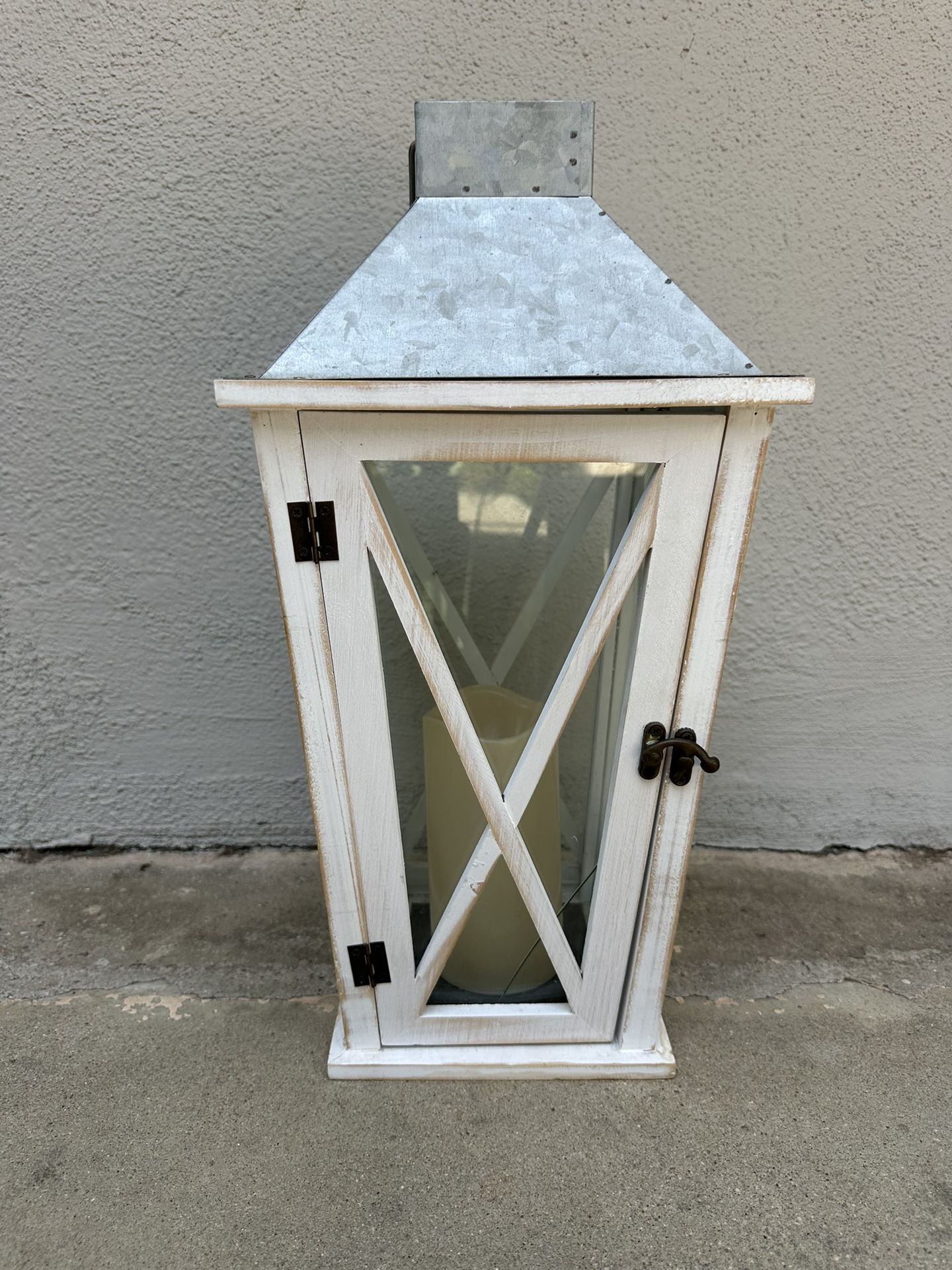 Outdoor Decorative Lantern