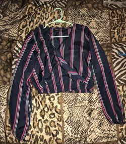 Long sleeve crop top