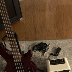 Beginner Mitchell Bass W Practice Amp