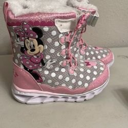 Disney Junior Minnie Mouse Light Up Boots Size 11Faux Fur Polkadot Pink /Gray