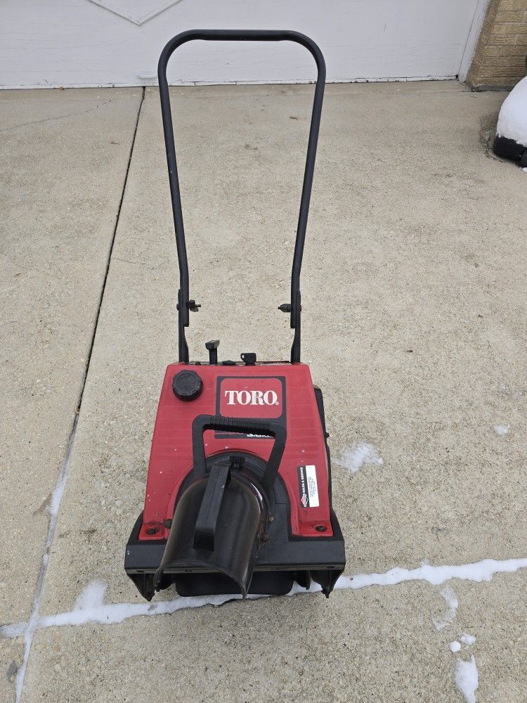 Torro Lite Snowblower