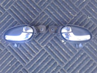 2006 Chevrolet Trailblazer SS Rear Interior Door Handles
