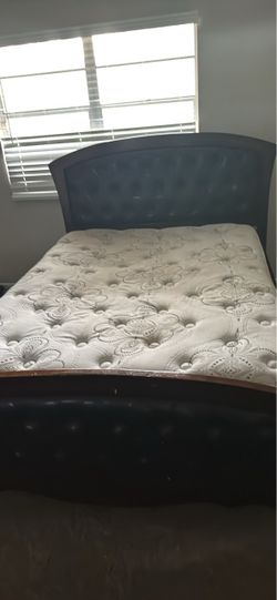 Full Bed Leather and Wooden Brown