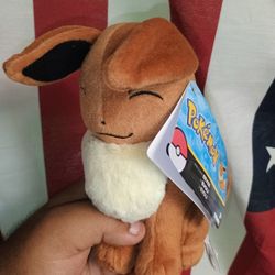 Nintendo POKEMON Tomy EEVEE 8" Fox PLUSH Eyes Closed 2016