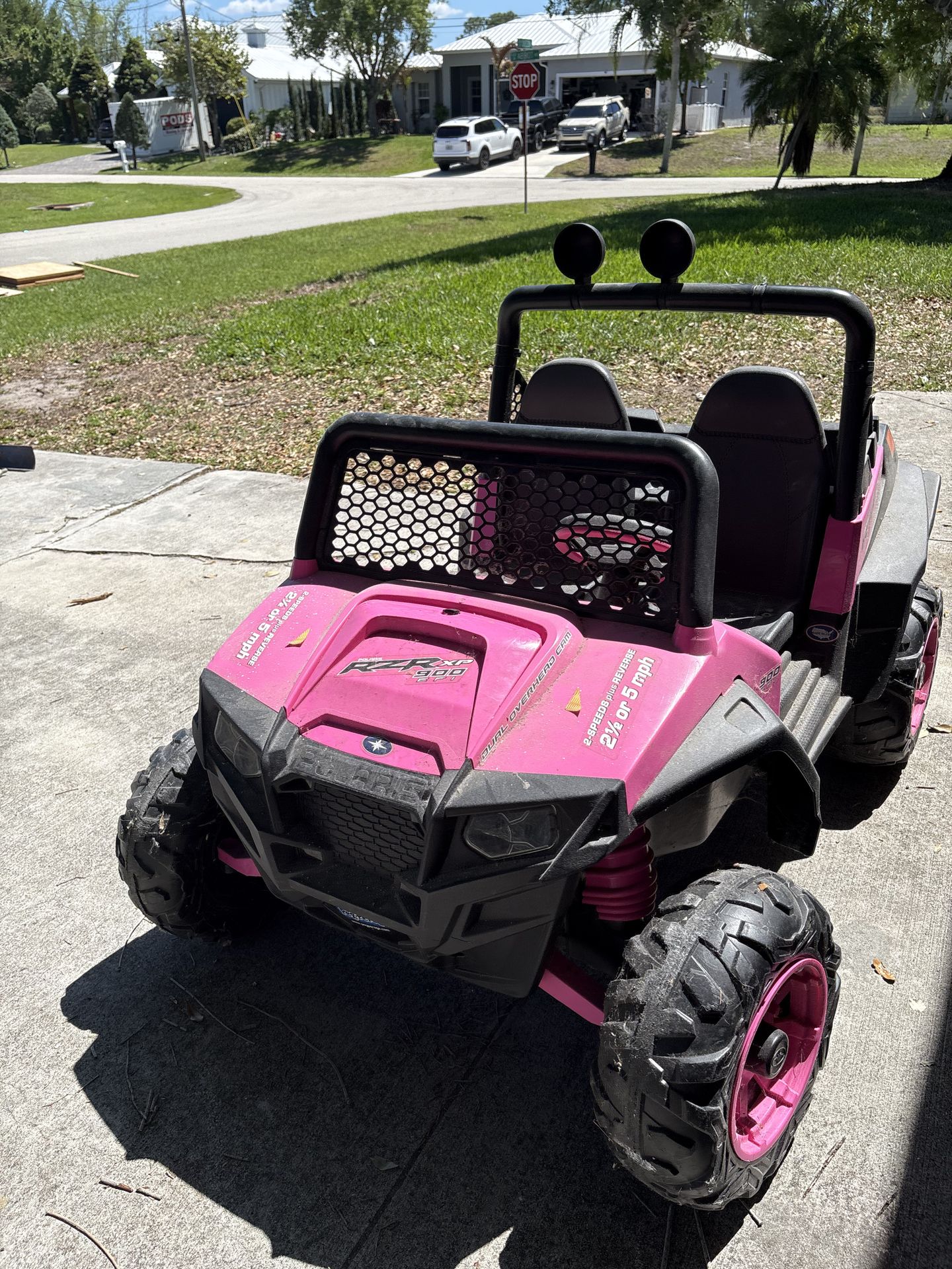 Girls jeep