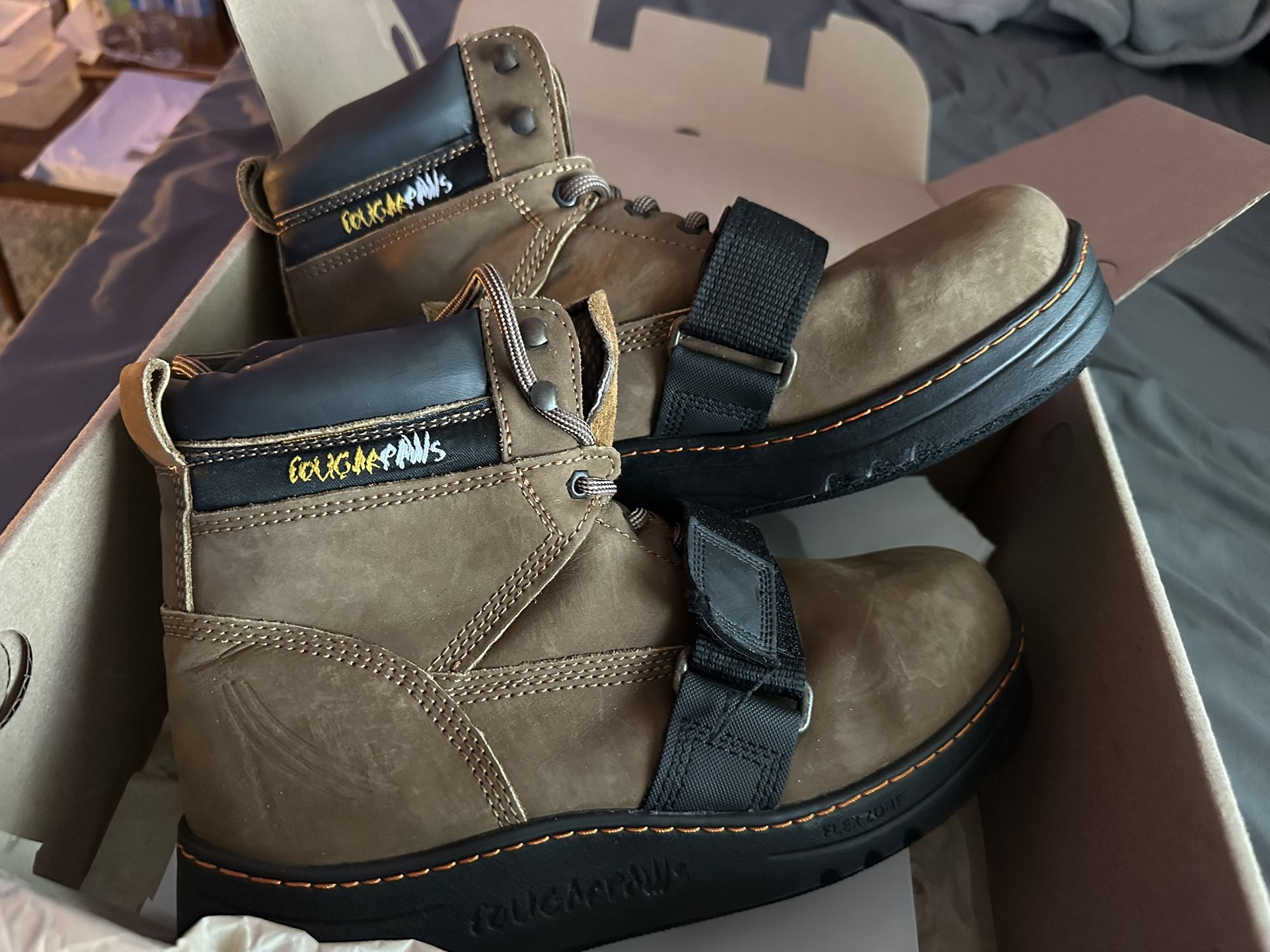 Cougar Paws Roofing Boots