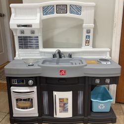 Step 2 Toddler Kitchen Play Set 