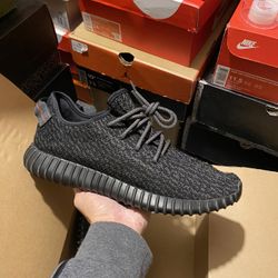 Adidas Yeezy 350 Pirate Black size 11.5 VNDS