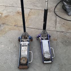 Small 1.5 ton Jacks Aluminum  two of them $80 each