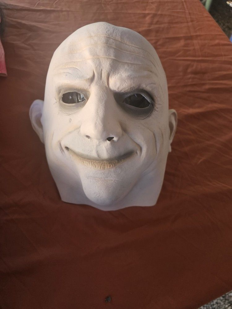 Mask 