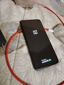 One plus 6T 128 GB t mobile unlocked