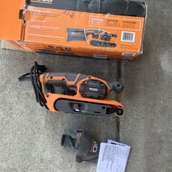 Ridgid Electric 3 in X 18 in. Belt Sander 