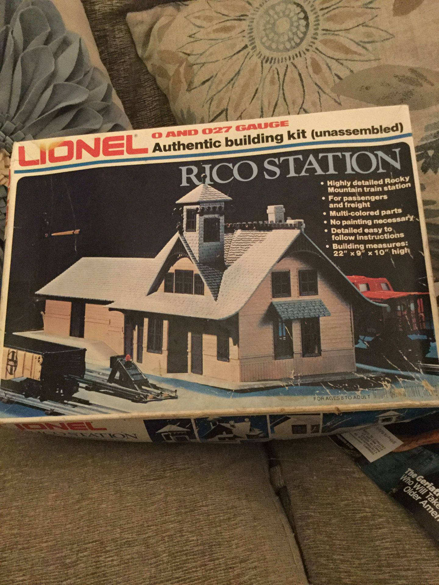Lionel Rico Station kit