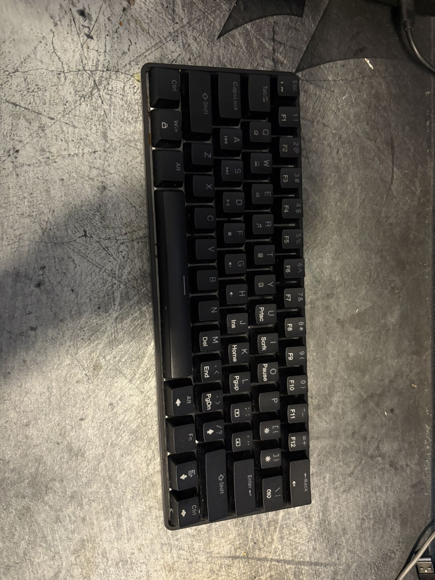 61 se mechanical keyboard manual and a SteelSeries mouse