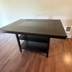 FREE TABLE