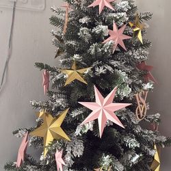 VS Christmas Tree Decoration