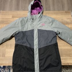 The North Face Girls/Filles Insulated Jacket Size L/G (14/16)