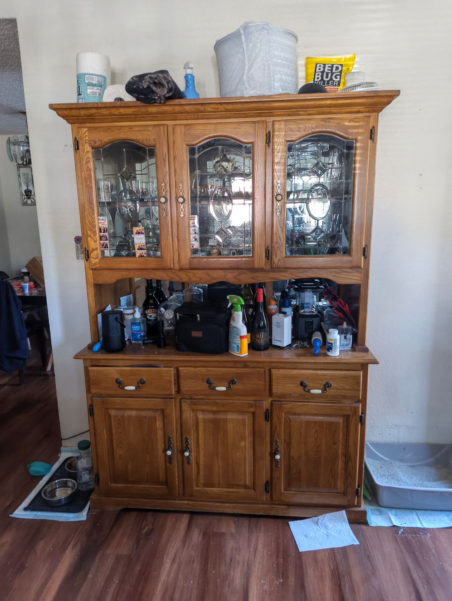 American Drew oak china hutch cabinet furniture