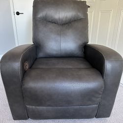 Ashley Dual Power Recliner