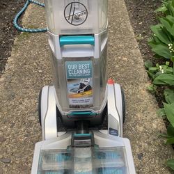 Hover smart wash Automatic carpet cleaner model FH52000 and owners manual no attachments   Didn’t need them used it for floor 
