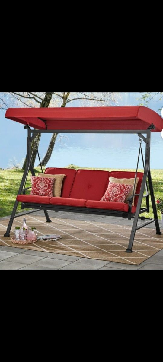 NEW IN BOX! BELDEN PARK 3 PERSON SWING/DAYBED for Sale in Carson City
