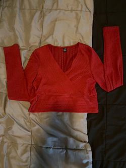 Red long sleeve crop top with textured weave pattern from SHEIN in a L