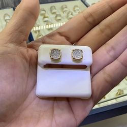 10K DIAMOND EARRINGS