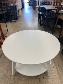 VASAGLE Round Coffee Table 2-Tier Center Table w/ Storage Tapered Legs - White