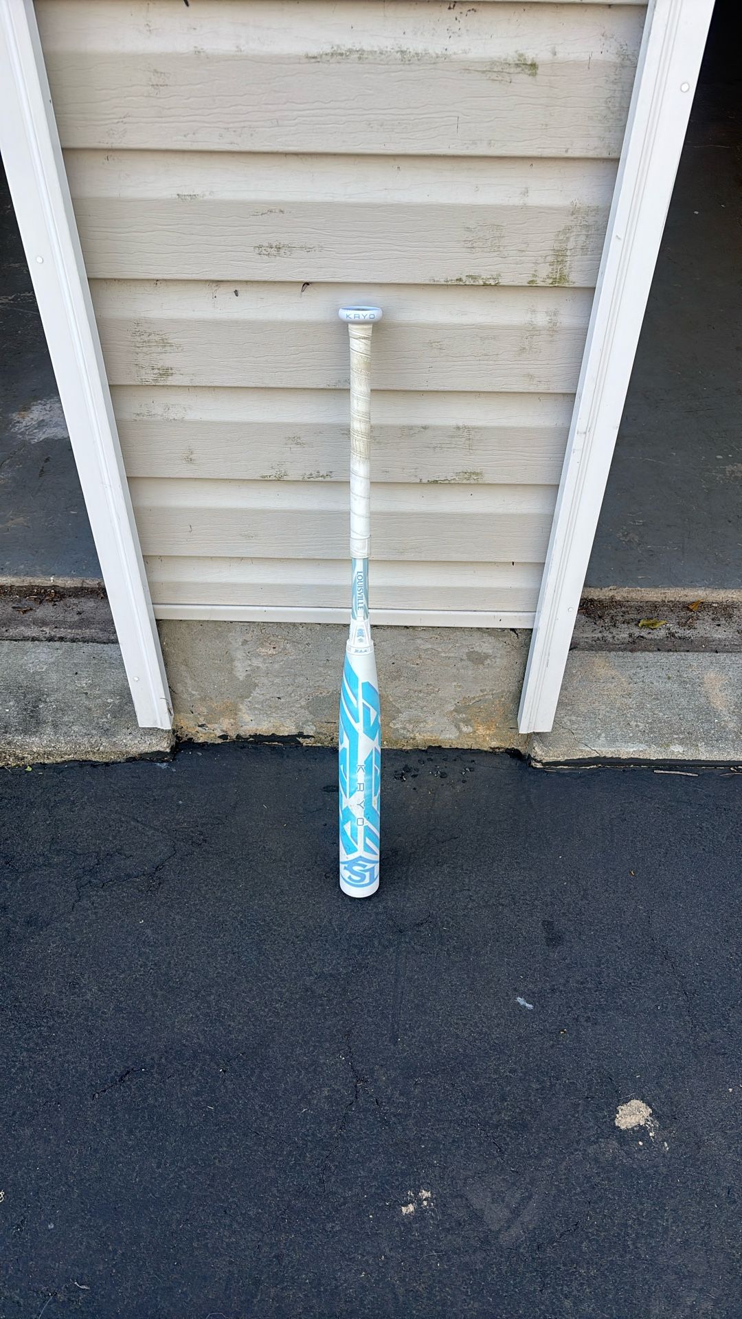 Louisville Kryo Softball Bat
