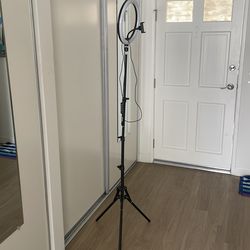 Ring Light (6 feet tall)