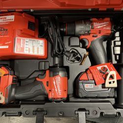 Milwaukee M18 FUEL 18V Lithium-Ion Brushless Cordless Hammer Drill and Impact Driver Combo Kit (2-Tool) with 2 Batteries