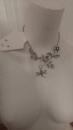 Roses And Dragonfly Set