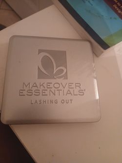 Makeup pallet