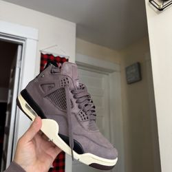 Jordan 4 