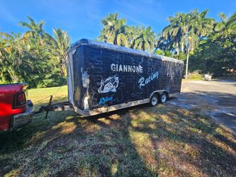 Enclosed trailer 8x20 "2012" pulls great, new roof so no leaks clean documentation in hand ✋️ READ DESCRIPTION FIRST, LEA PRIMERO.