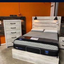 Cambeck Whitewash Panel Bedroom Set By  Ashley🍀 4-Piece Queen or King Dresser,Mirror,Nightstand💫Finance Available

