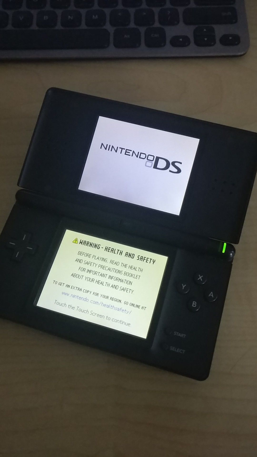 Refurbished Nintendo DS Lite (No charger)