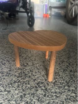Mini Heart Shaped Stand