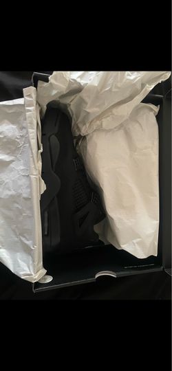 Jordan 4 black cat 10.5 size
