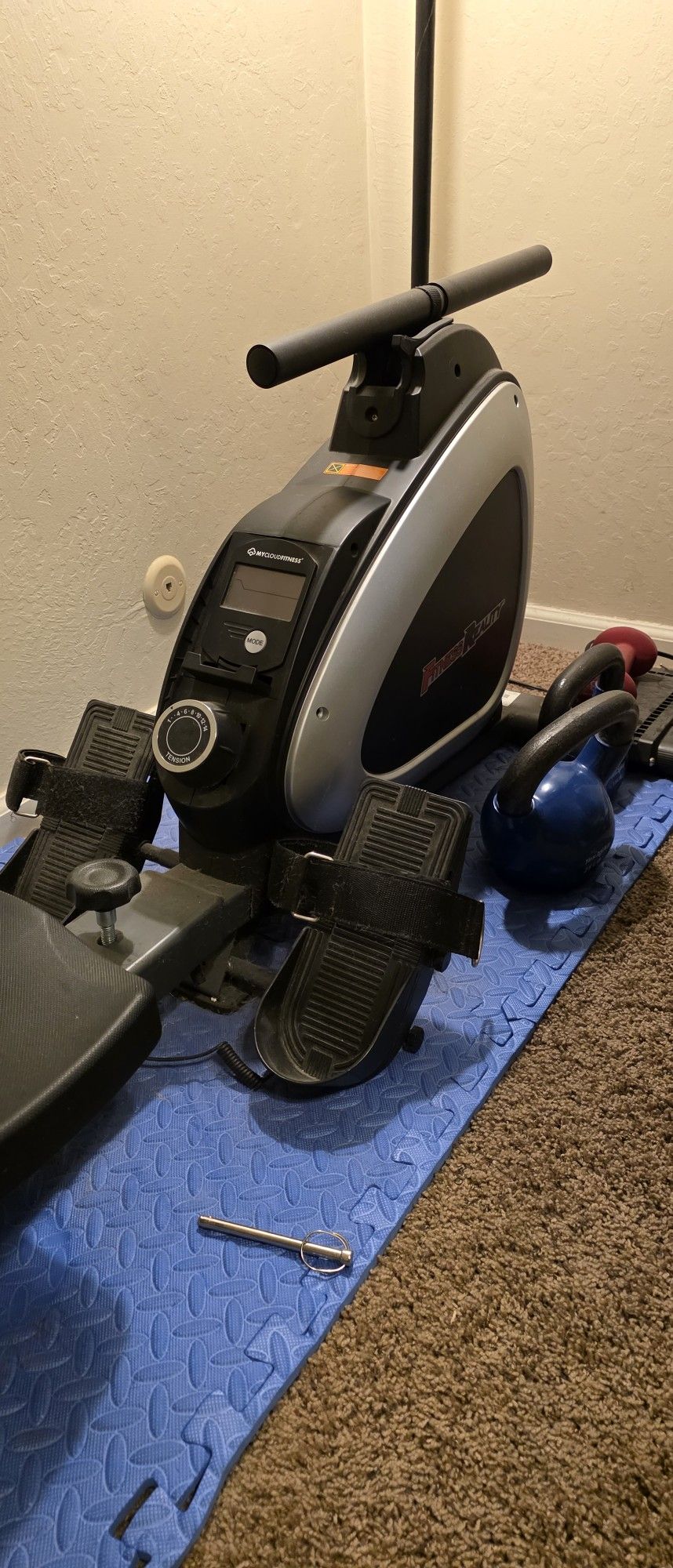 Fitness Reality Rowing Machine