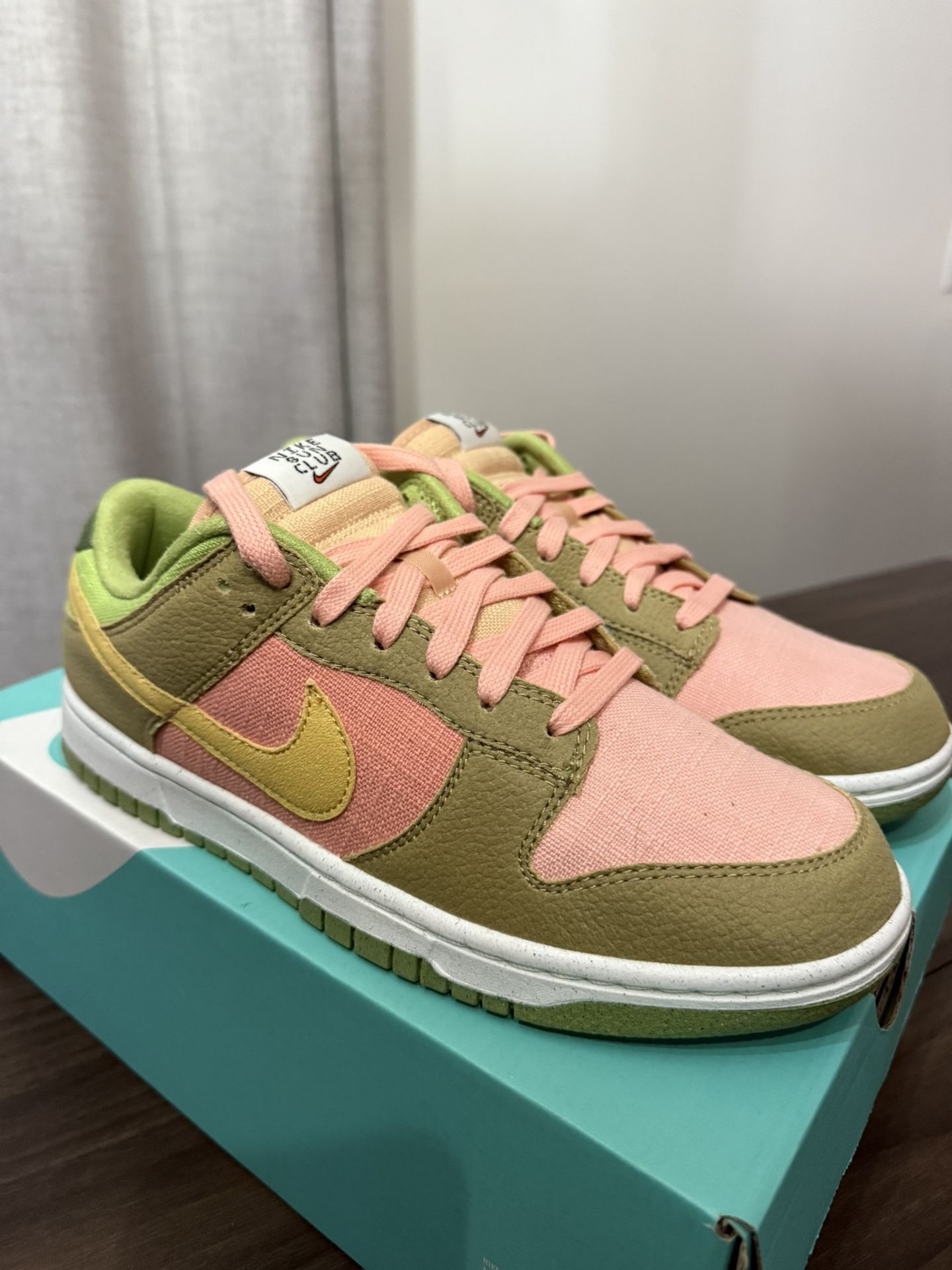 NIKE DUNK LOW SUN CLUB 8.5M