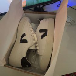 Vejas Sneakers Black/White